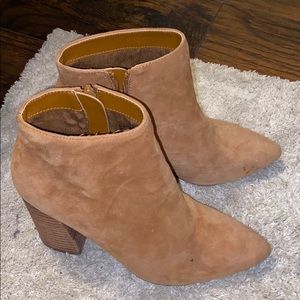 Steve Madden boots